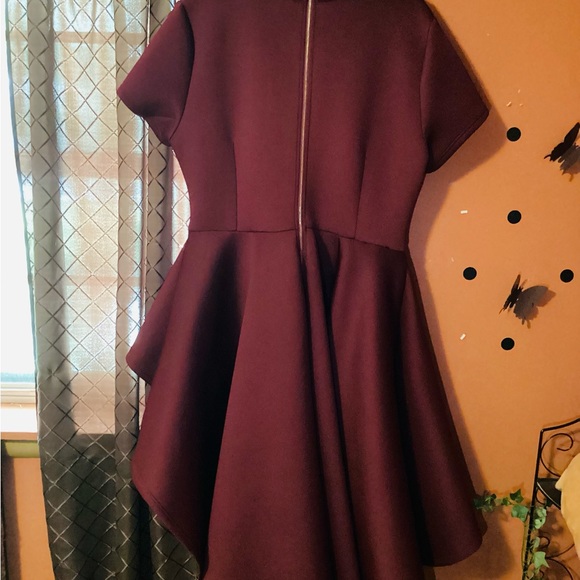 Beautiful custom outfit - Picture 2 of 4